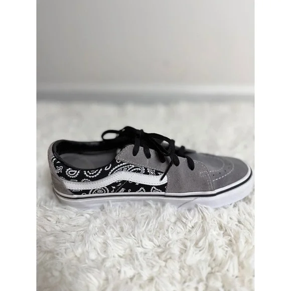 Vans Sk8-Low Grey Suede Black Paisley Bandana Sneakers Mens 6.5 Womens 8.0 - Picture 4 of 8